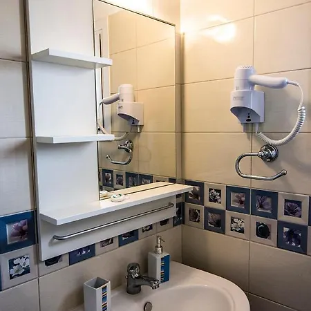 Evelin Apartment *