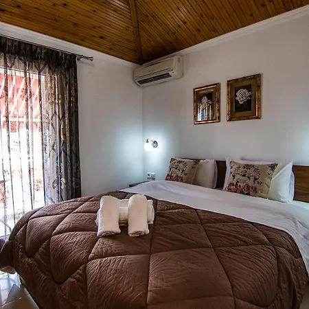 Evelin Apartment *